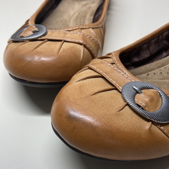 Dr. Scholl’s Brown Leather Flats - Picture 3 of 4